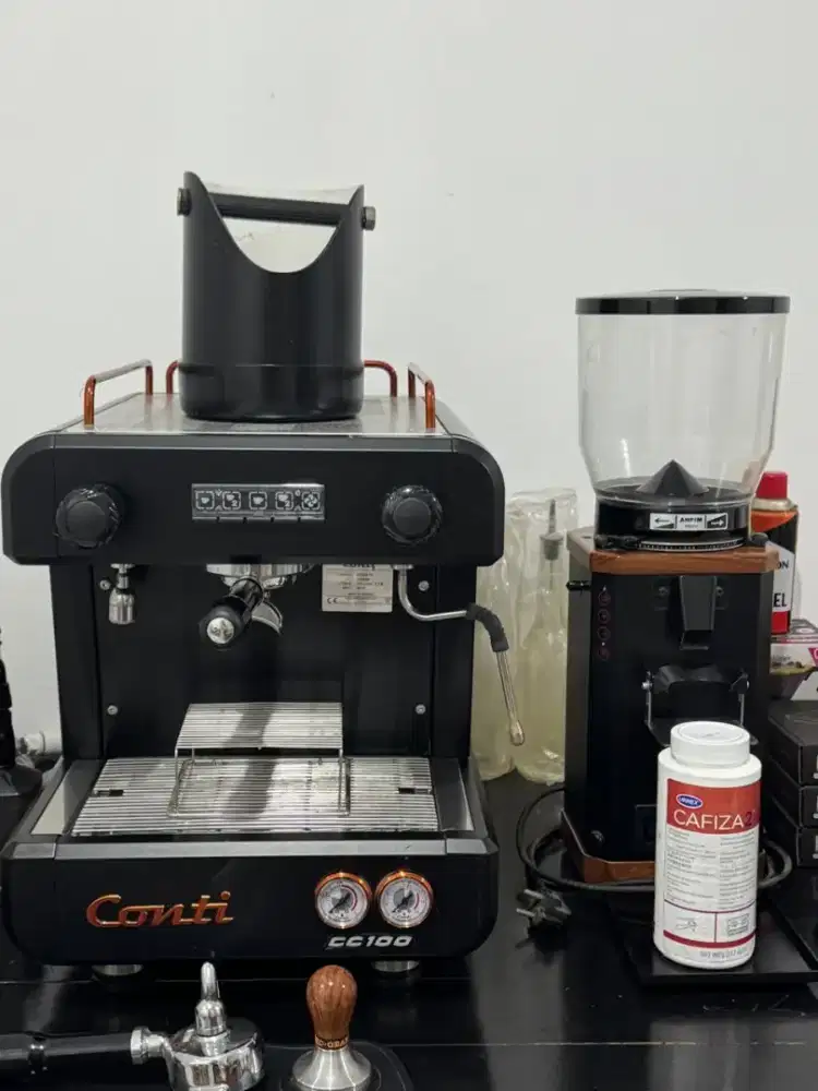 Mesin Espresso & Coffee Grinder (90% mulus)