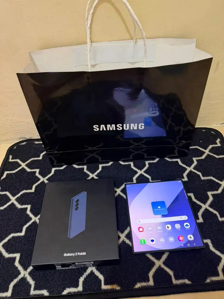Samsung Z Fold 6 12/512Gb Garansi Sein