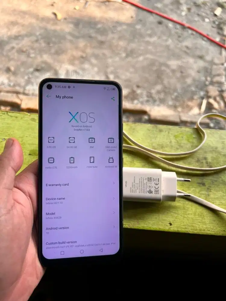 Infinix hot 10 4/64gb