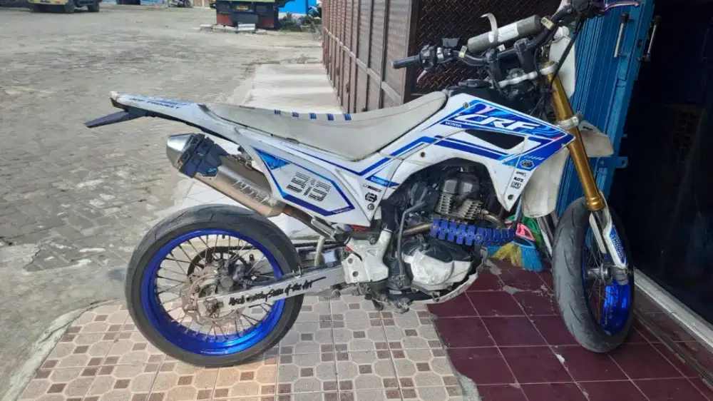 Wellset/Velek CRF 150 Variasi