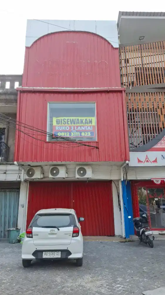 Ruko MERR 3 Lantai, Hadap Timur, Depan 3 Lajur