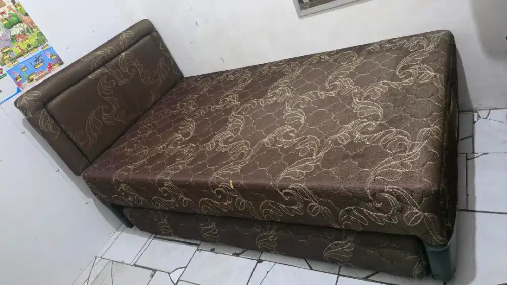 KASUR 2 TINGKAT