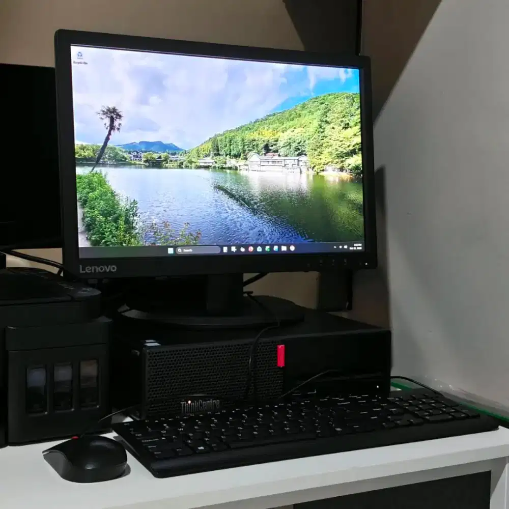 Desktop LENOVO Thinkcentre M720SFF bundle set pabrik