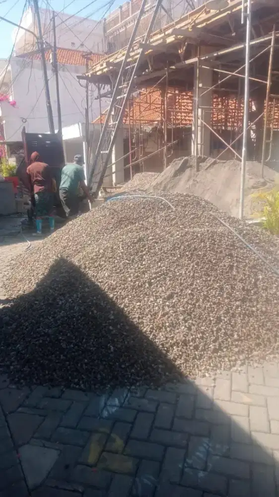 BATU KORAL :
Batu Koral / Tensla / Batu Split