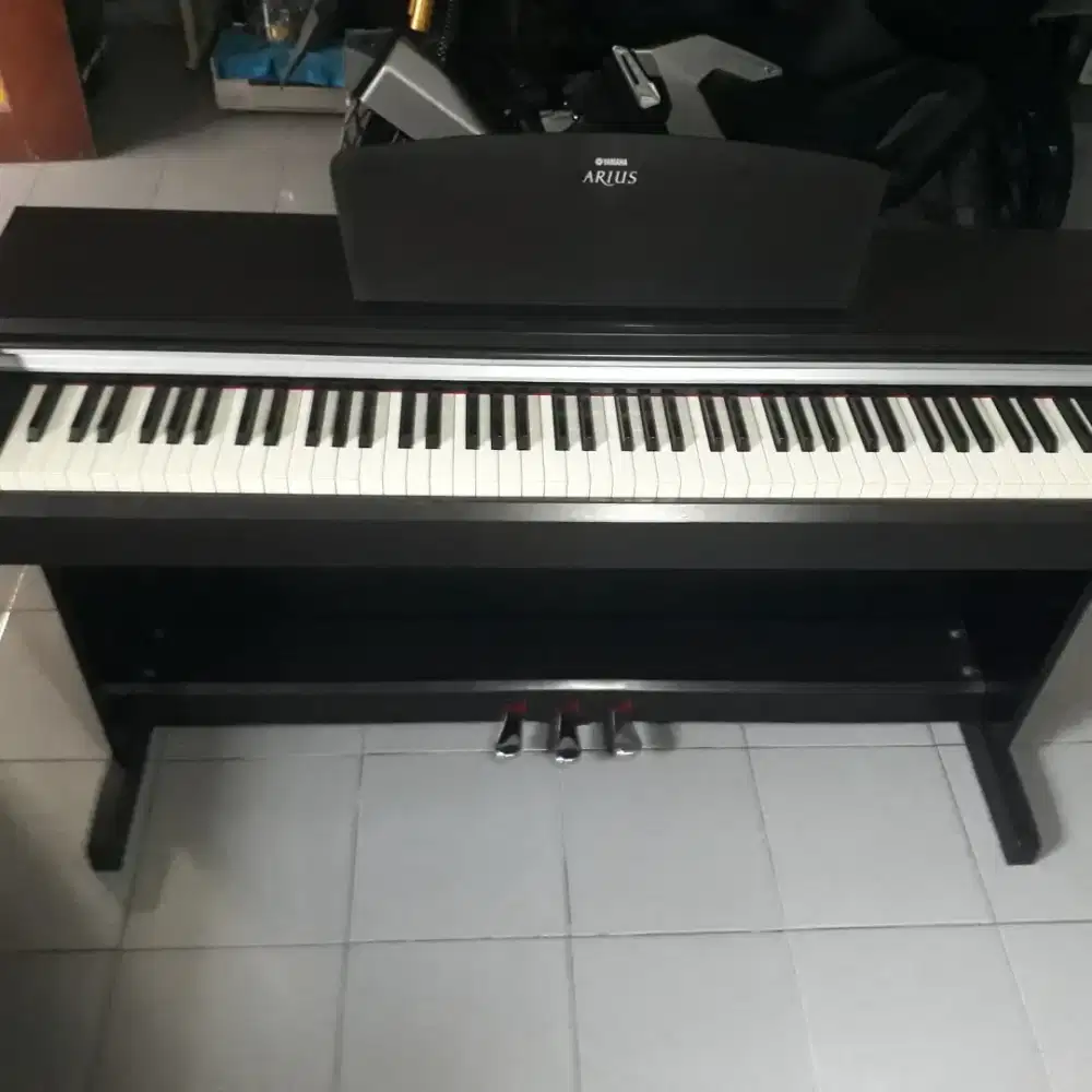 Piano Yamaha YDP 141
