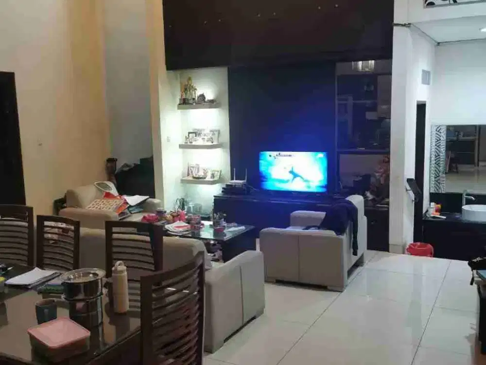 jual rumah 2 Lantai di blok E patung macan TKI 3 margaasih bandung