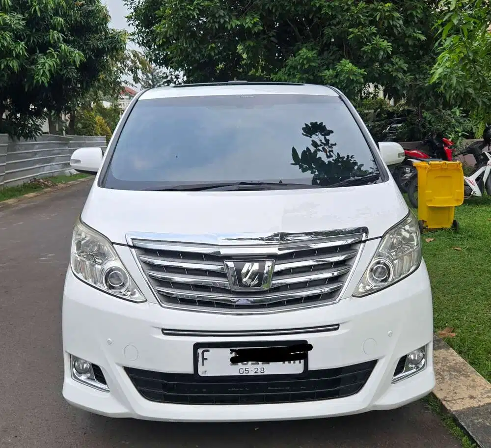 Alphard  3,5 Nik 2012
