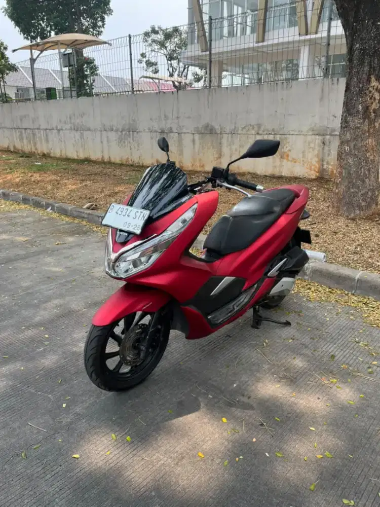 Honda PCX 150 ABS Merah Doff