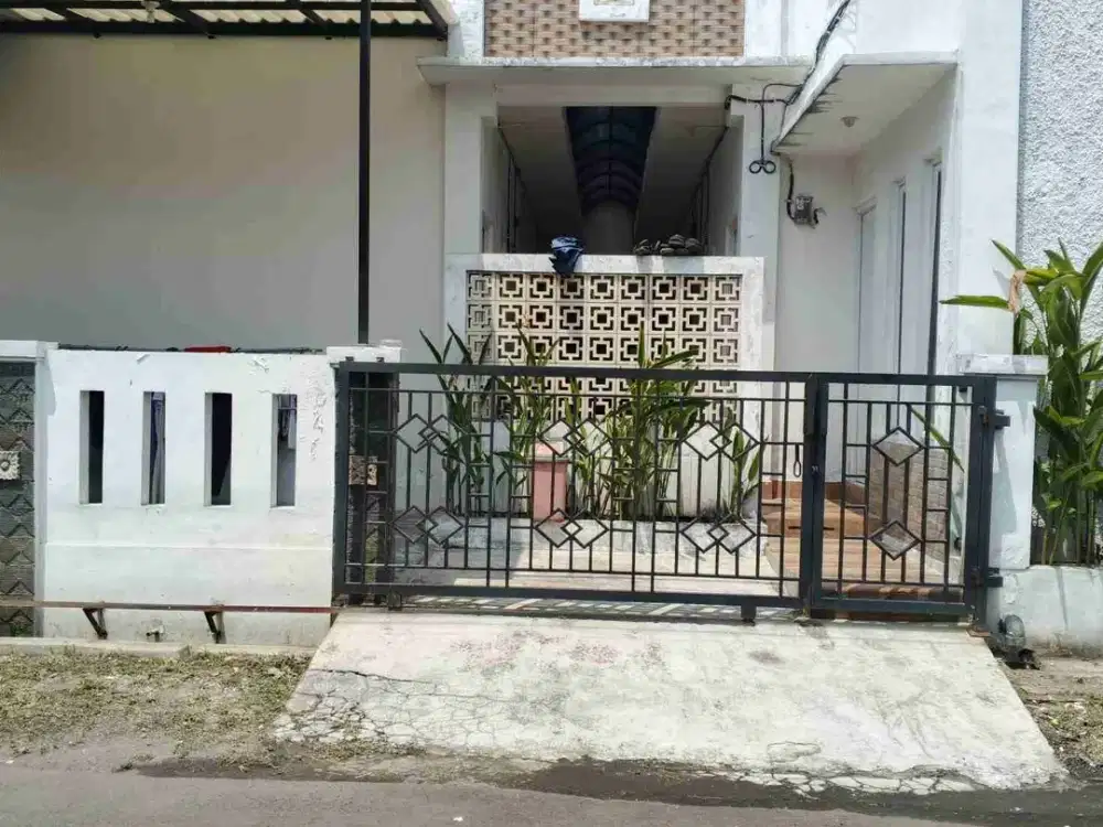 Rumah Kost Modern di Sentul