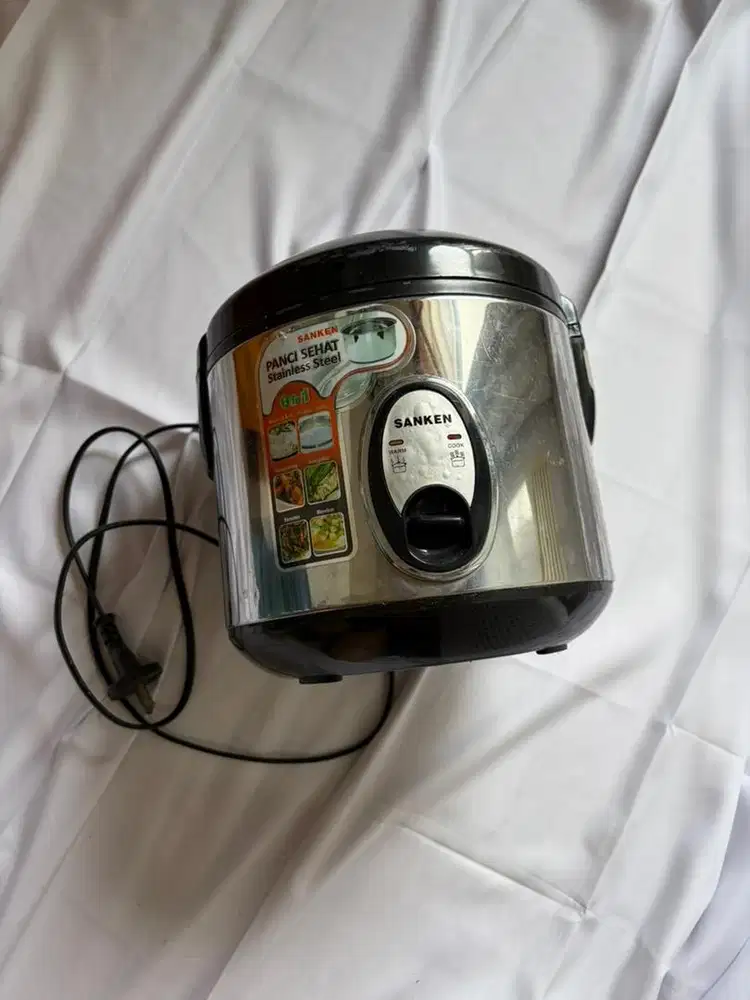 Sanken Rice Cooker (Penanak Nasi) SJ130H Black 1L