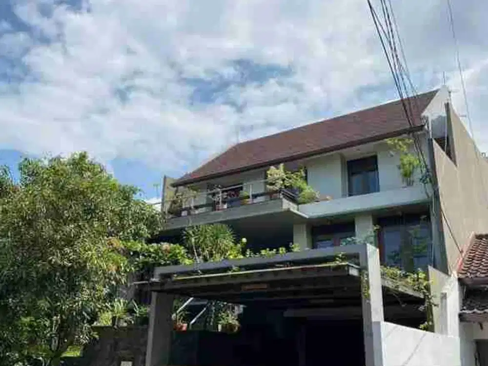 rumah siap huni 3 lantai Full Funish di komplek Batununggal kota bandung