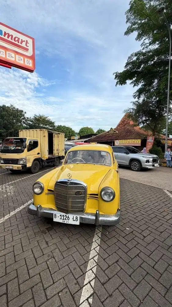Mercedes-Benz 180 Ponton (Kentang) 1957