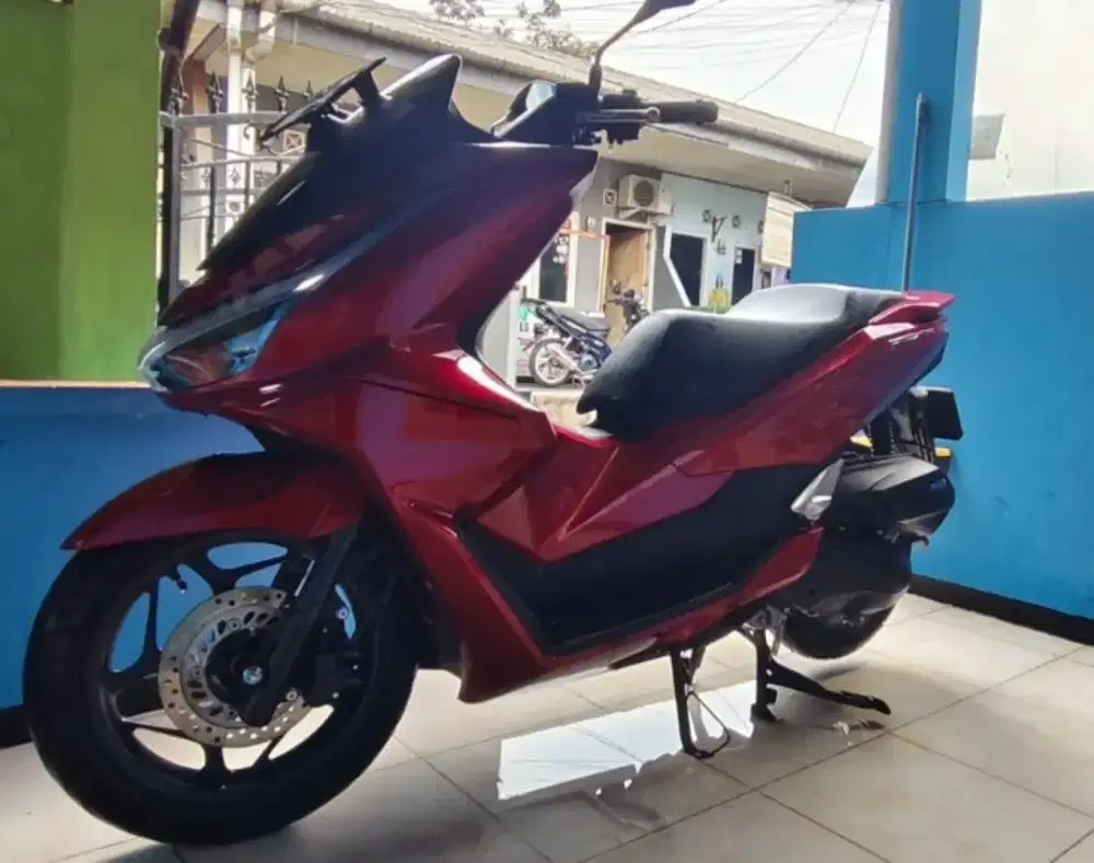 Jual Motor PCX warna merah