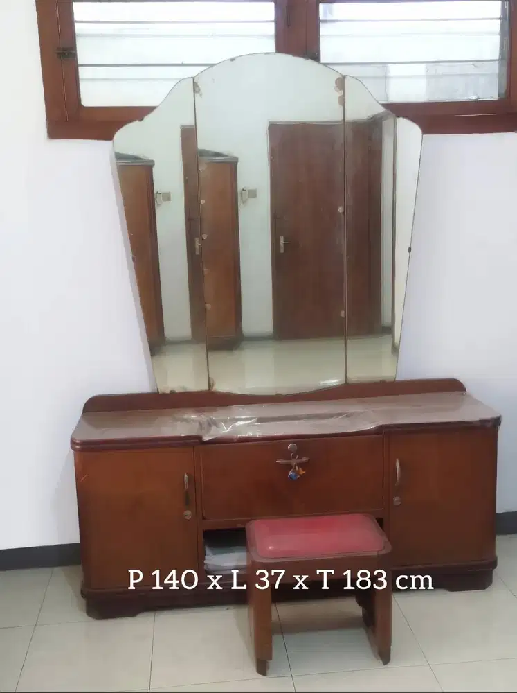 Meja Rias Jati Tua Solid Cermin 3 Panel Lengkap Kursi Stool - Surabaya