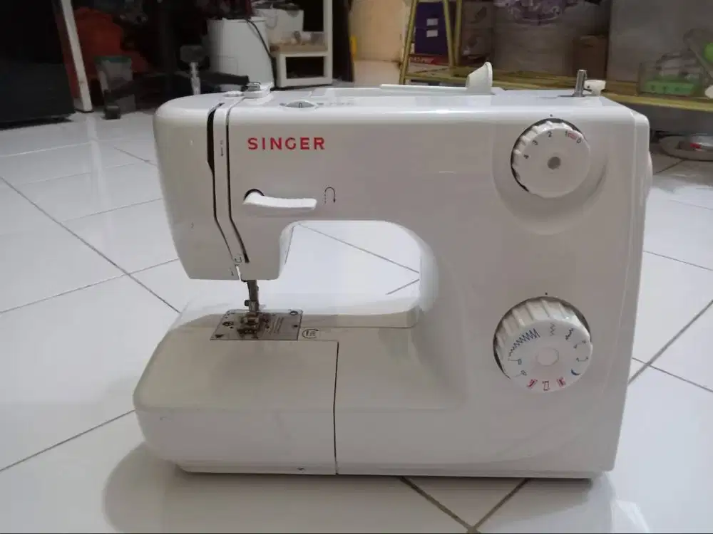 Dijual mesin singer portable bekas type 8280