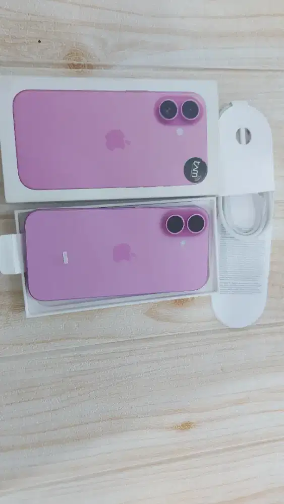Iphone 16 pink 128 gb ibox sampe juni 2027