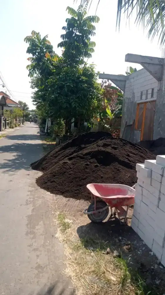 PASIR CAMPUR LUMAJANG
Pasir Campur Hitam / Pasir Untuk Cor / Plester