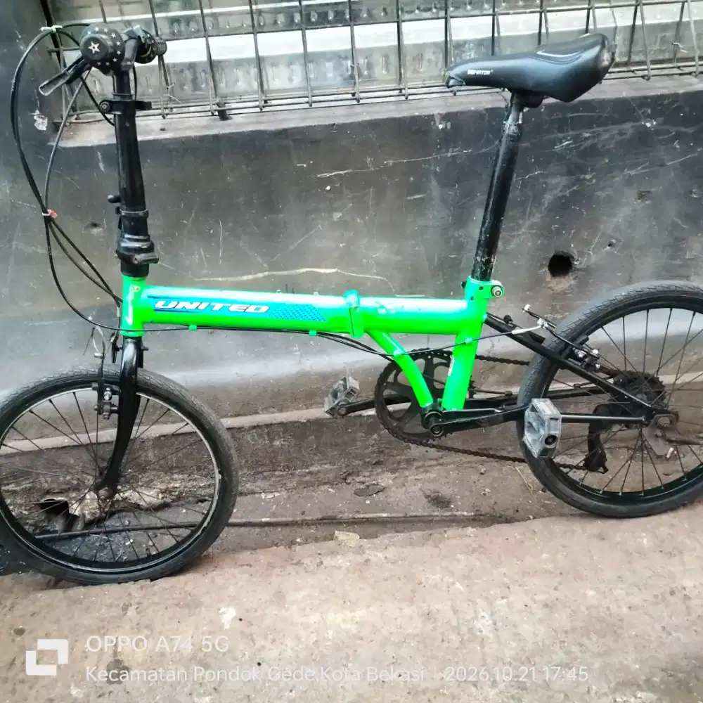 Sepeda lipat ukuran 20