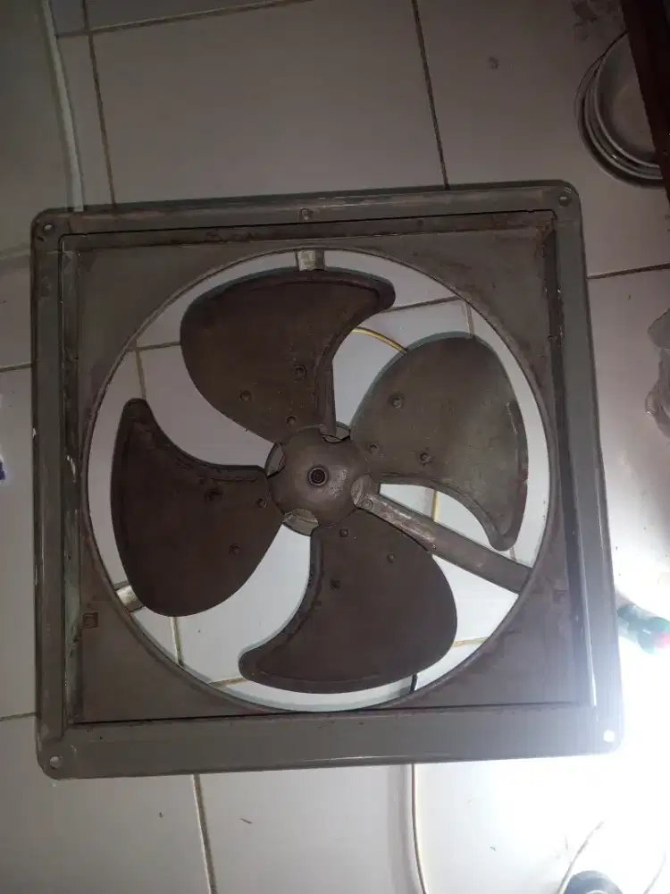 Exhaust jumbo 18inc Kdk hexos Rp.250.