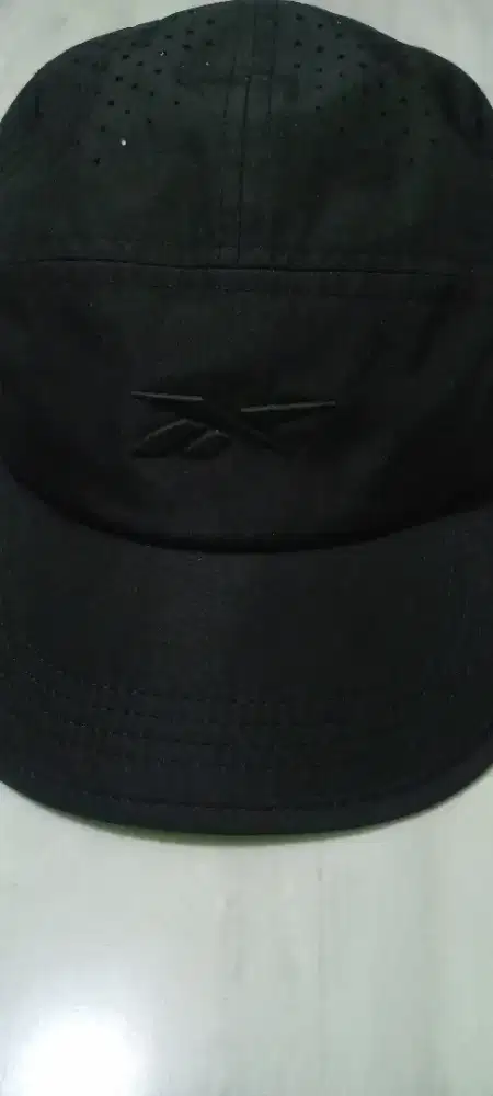 Jual topi REEBOK original