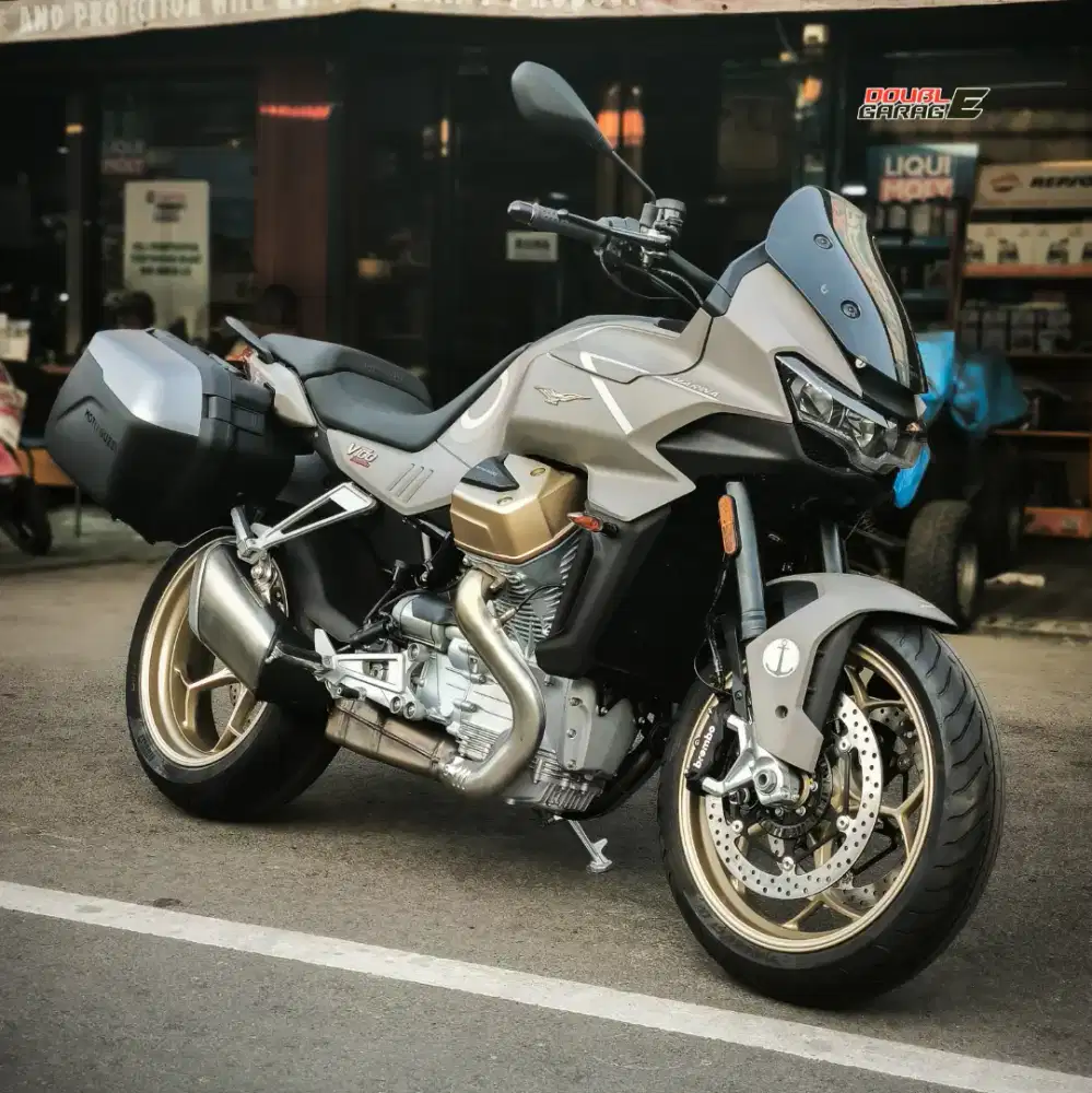 MOTO GUZZI MOTOGUZZI V100 MANDELLO AVIAZIONE NAVALE BRAND NEW