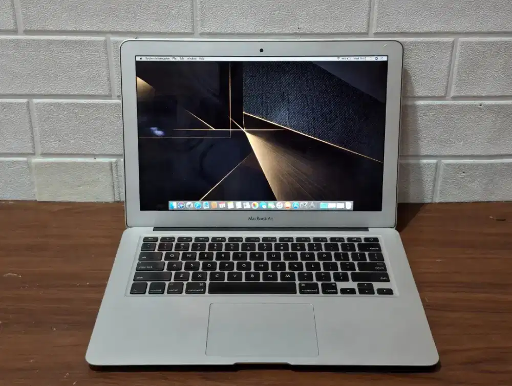 Macbook air 2012 (13 inch, mid 2015)