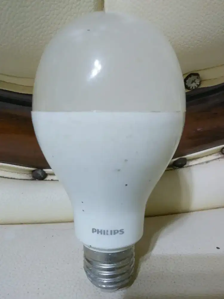 Lampu merk philips
