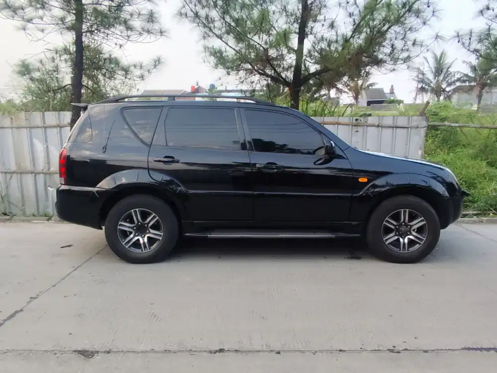 Ssangyong Mercedes type Rexton RX230 AT 4x4