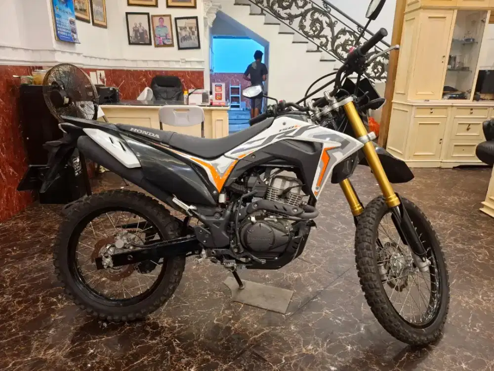 HUB IMA DP PROMO CRF 150 L 2025 . KTP DAERAH BISA KREDIT DIBANTU ACC