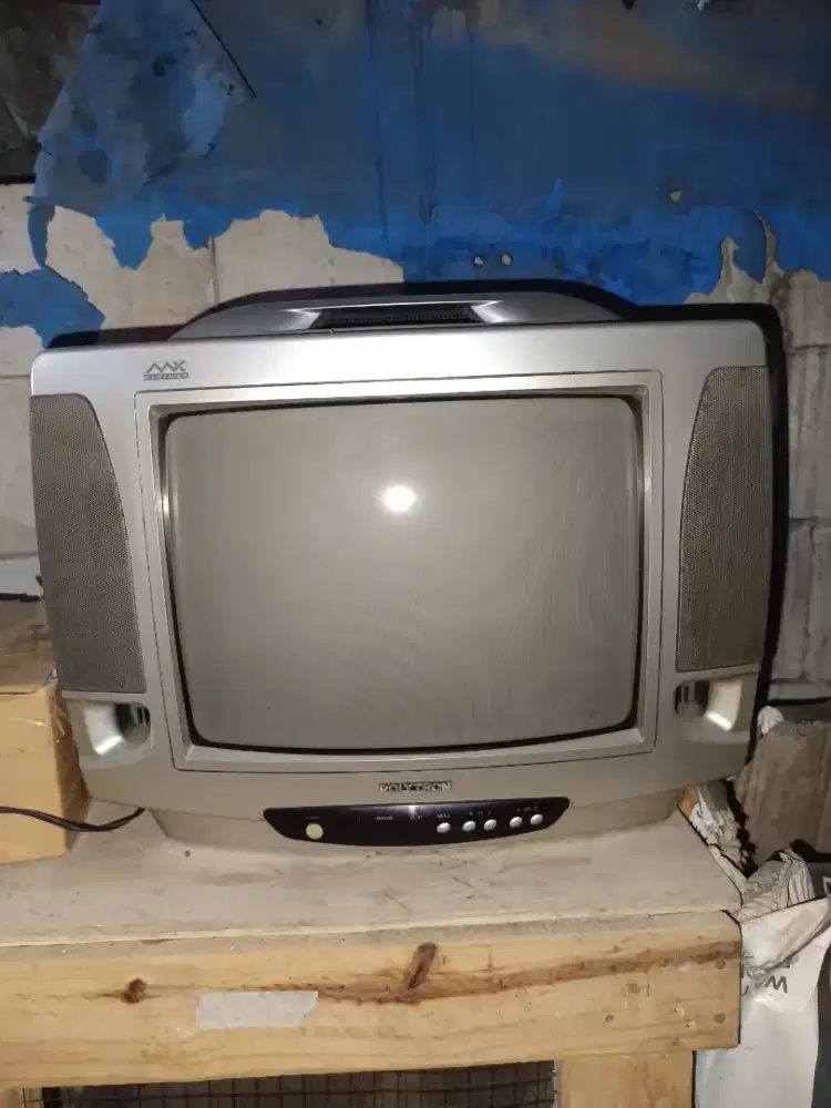Tv tabung 14 inc Polytron