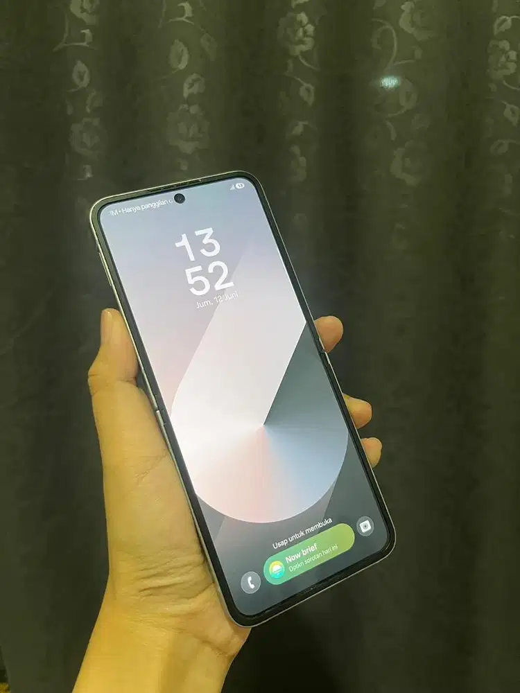 Samsung galaxy Flip 6 fullset no minus