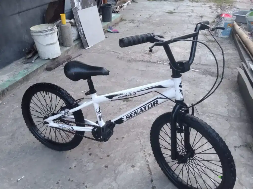 Sepedah bmx ukuran 20 aktif siap pakai