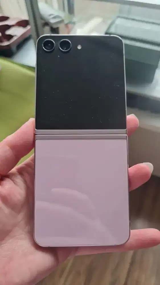 SAMSUNG ZFLIP 8