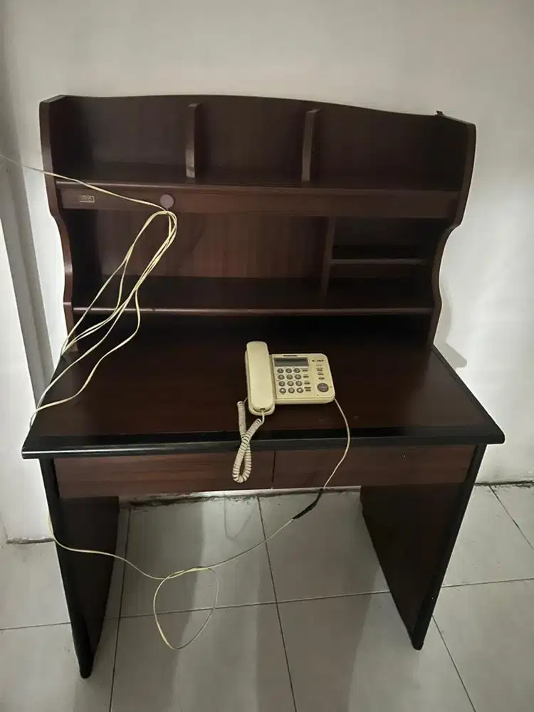Meja belajar kayu (bekas)