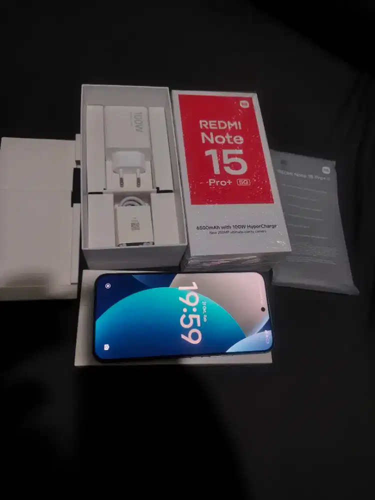 REDMI NOTE 15 PRO+ PLUS 5G 8GB+(4GB) /256GB LIKE A NEW SEPERTI BARU