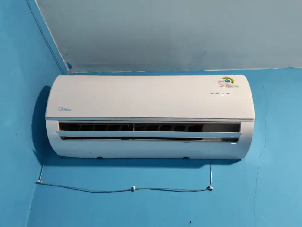 AC Midea 1/2 PK MSFC non inverter