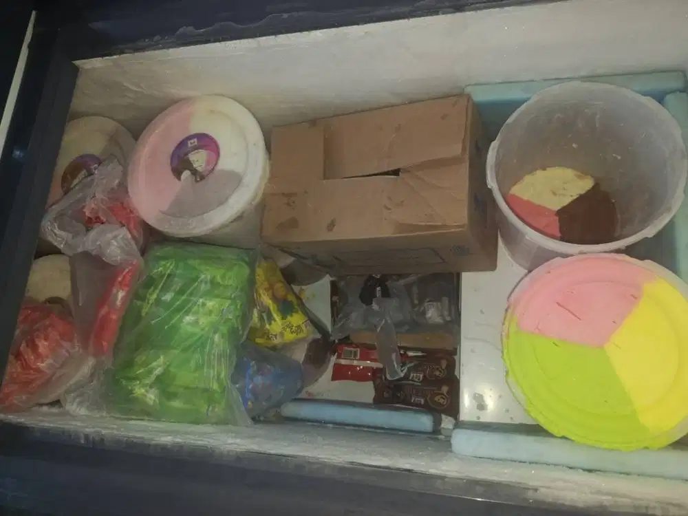 eskrim ember berat bersih 8 liter