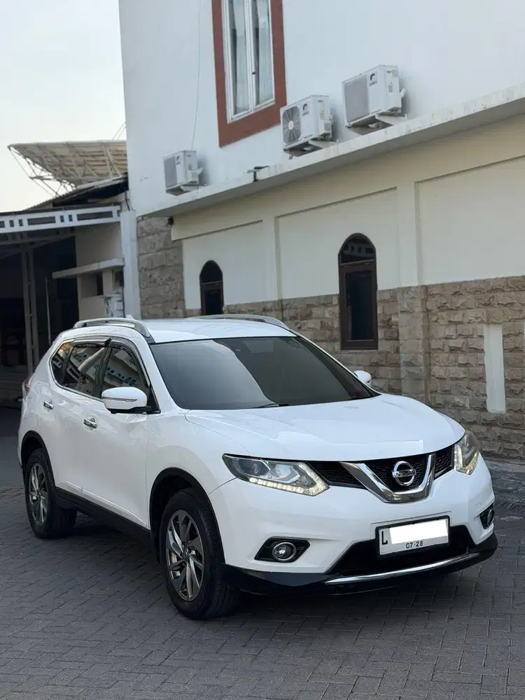 [CASH] TERMURAH Xtrail 2.5 2015 AT Nissan Pribadi X-trail tt suv putih