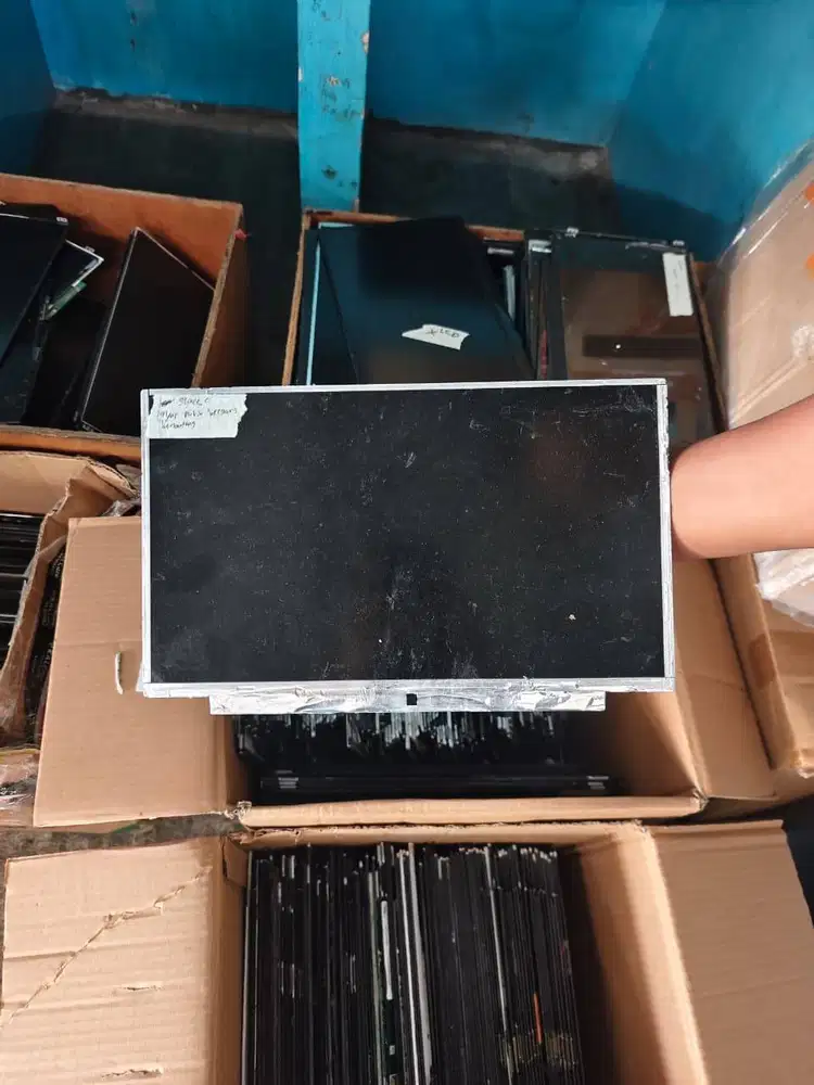 Jual LCD Laptop Pecah dan Rusak
