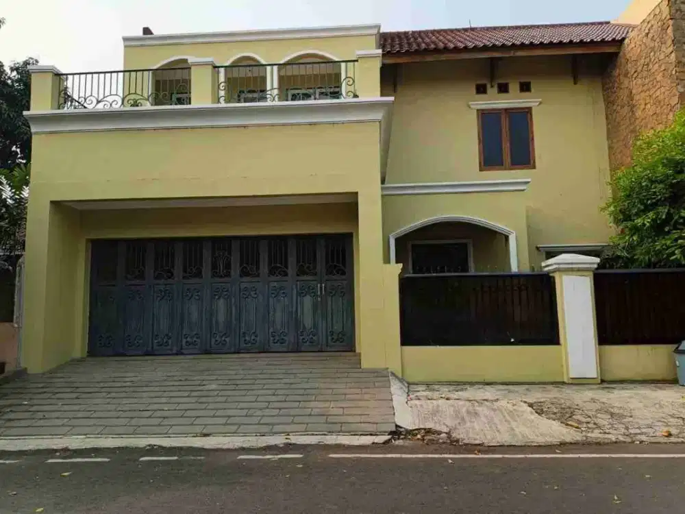 Rumah 2 Lantai di Komplek Permata Timur Duren Sawit