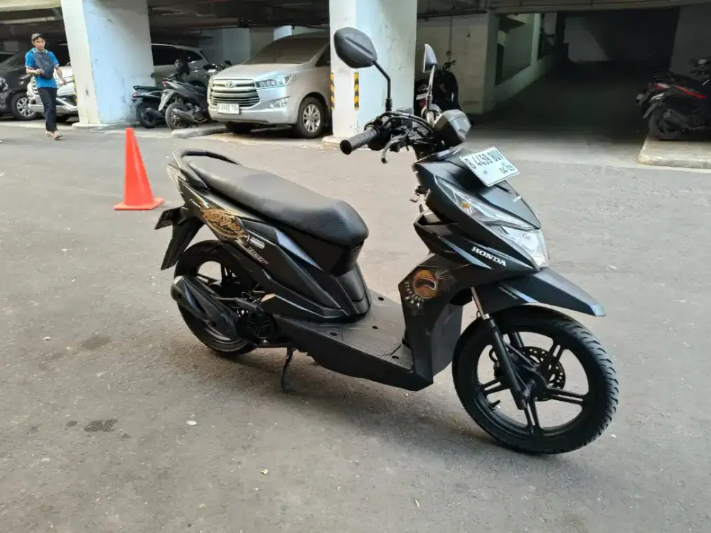 Honda Beat Street 110cc PGM-FI Tahun 2019