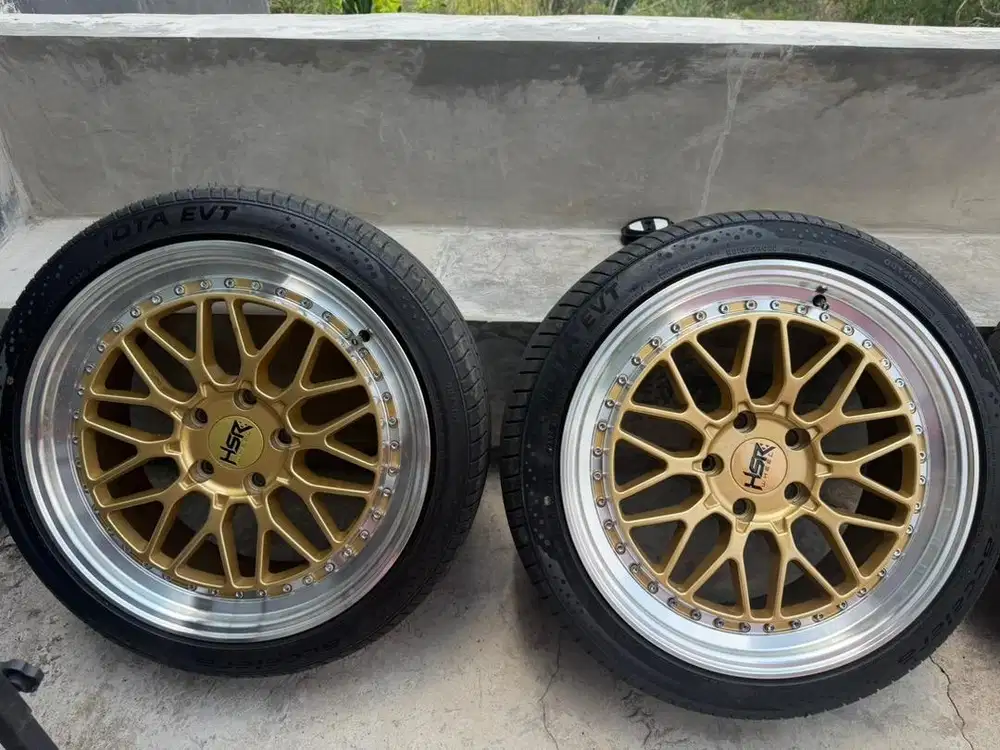 HSR sigi ring 18 lebar 8 ET 40 pcd 114,3