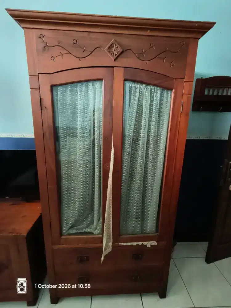 Lemari Kayu Jati Antik Antique
