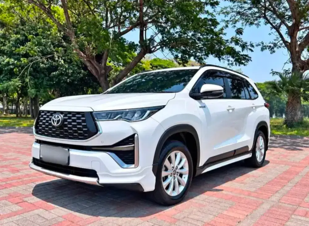 Kijang INNOVA ZENIX 2024