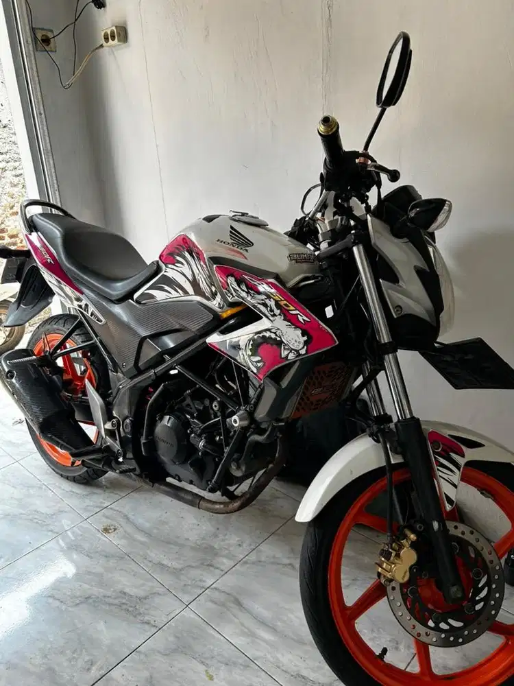 CB 150R pajak panjang