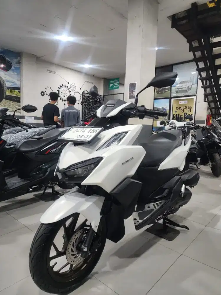 READY VARIO 160 CBS KM LOW BARANG MULUS SUPER GRES SIAP PAKAI