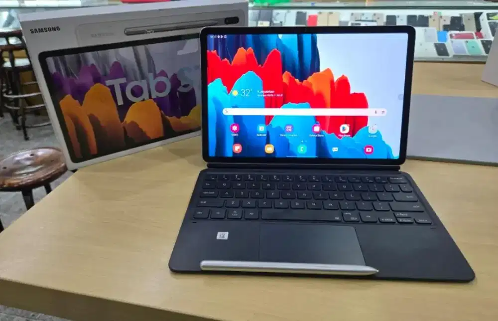 SAMSUNG GALAXY TAB S7 5G 128 GB BISA + KEYBOARD