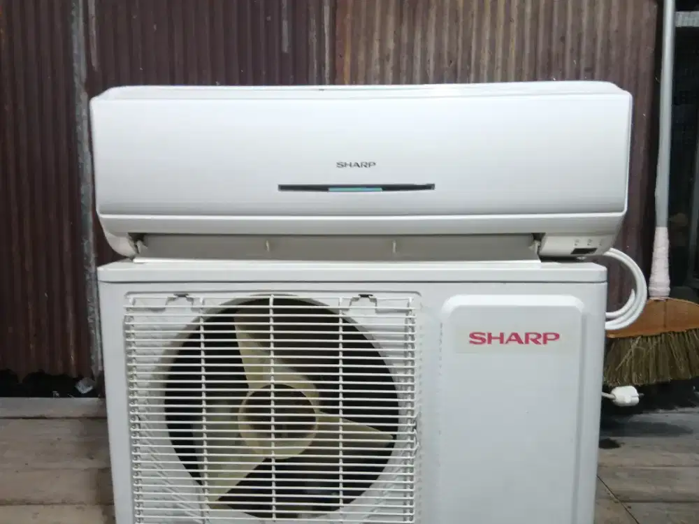 MENJUAL AC BEKAS 1/2 PK KOMPLIT