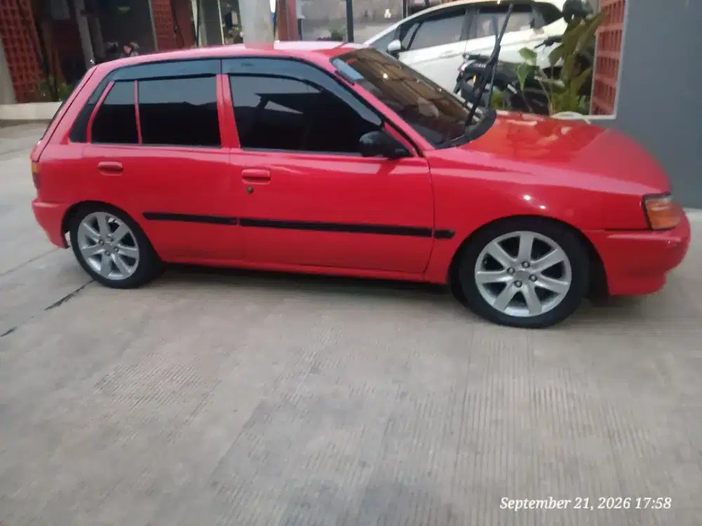 Di jual mobil milik sendiri Starlet Ep80 cc1.0 th 91