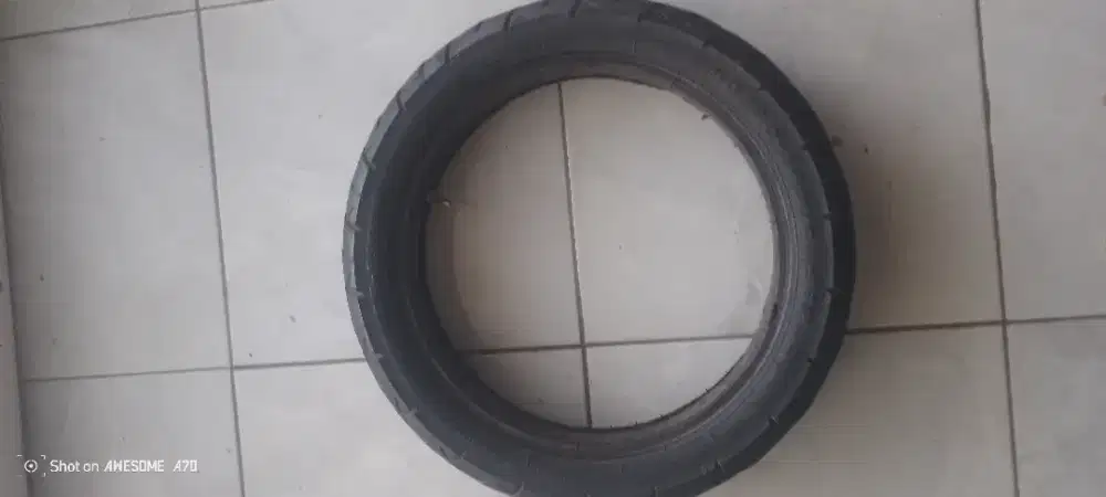 DIJUAL BAN LUAR DAN DALAM BEKAS SIAP PAKAI